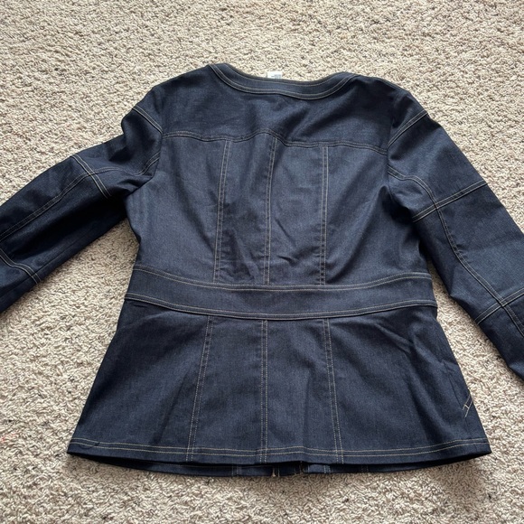 Doncaster fitted women’s blue denim zip-up jacket with pockets, size L - Picture 10 of 10